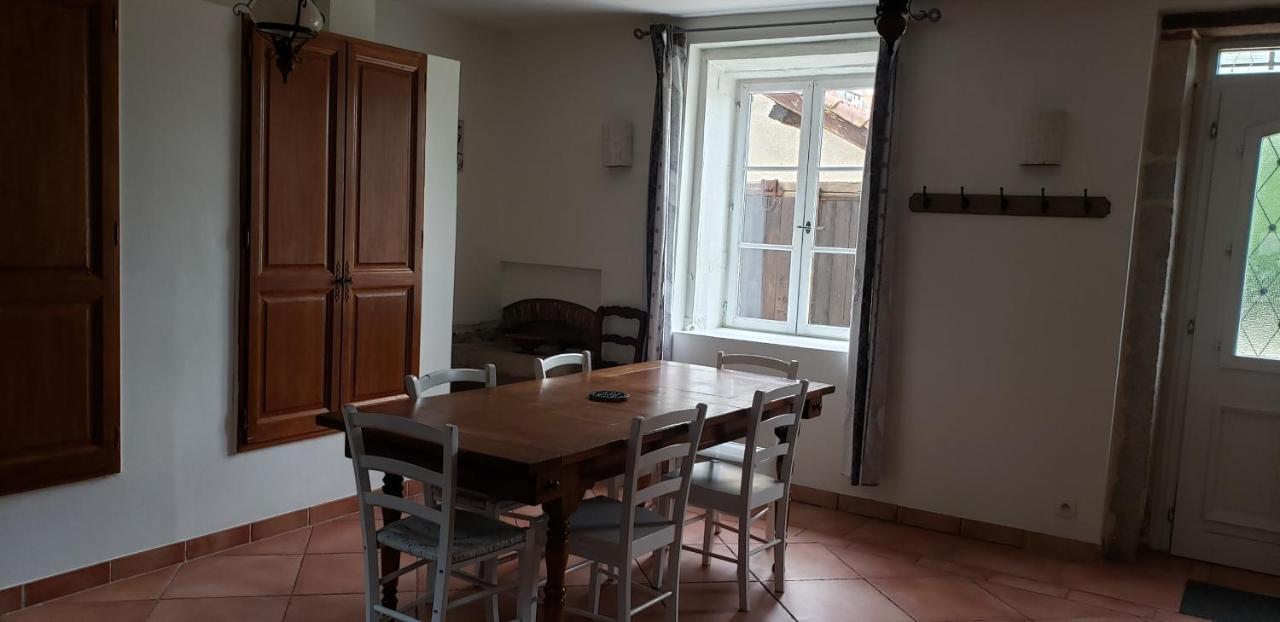 La Ferme Du Tilleul Foissiat Buitenkant foto